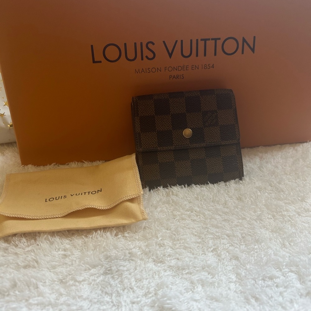 **Quick List** Lv Trifold Domiare Portefeiulle Elise wallet